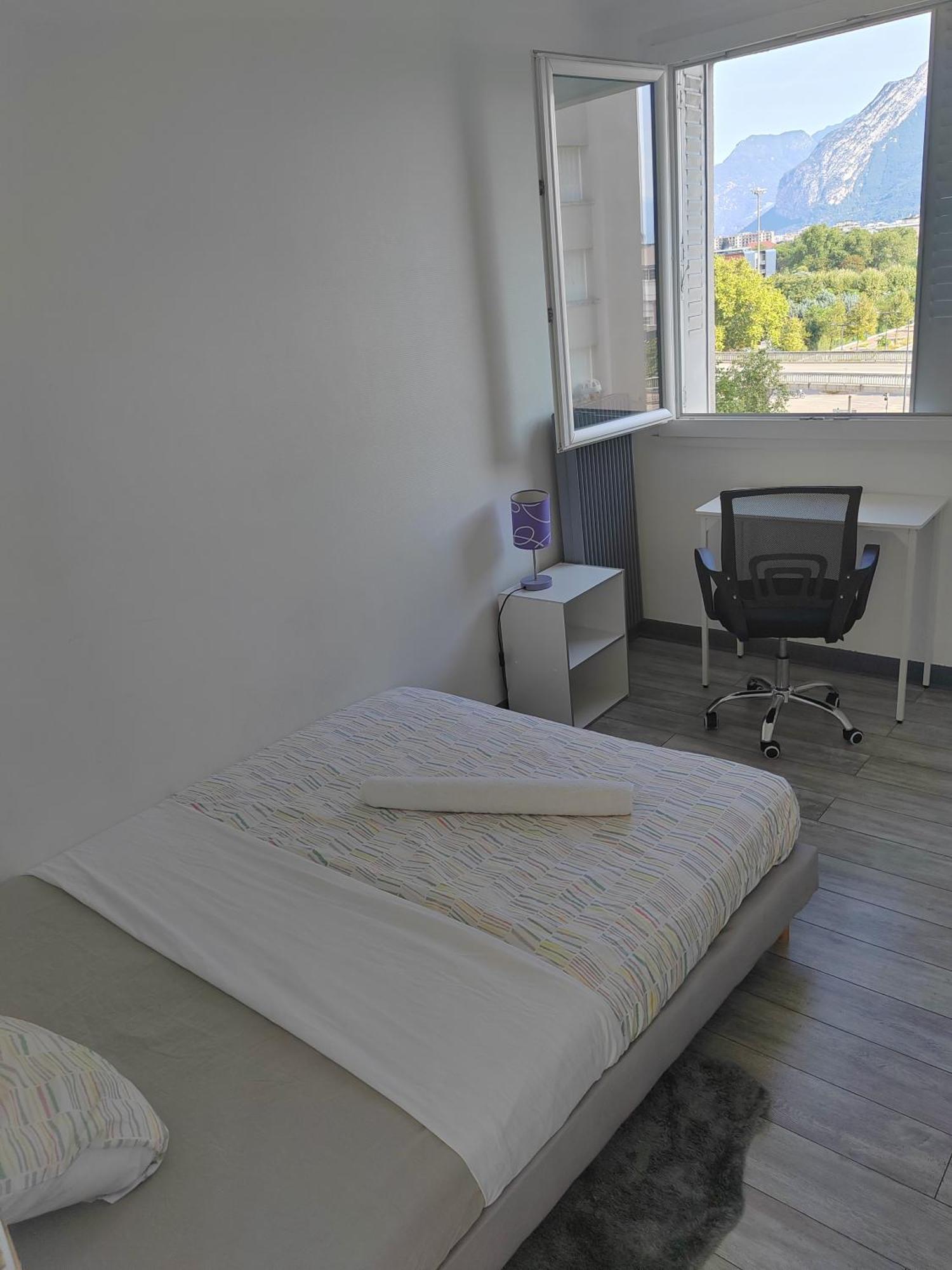Une Chambre Dans Appartement Partage, Grenoble A 8 Min Du Centre-Ville ภายนอก รูปภาพ