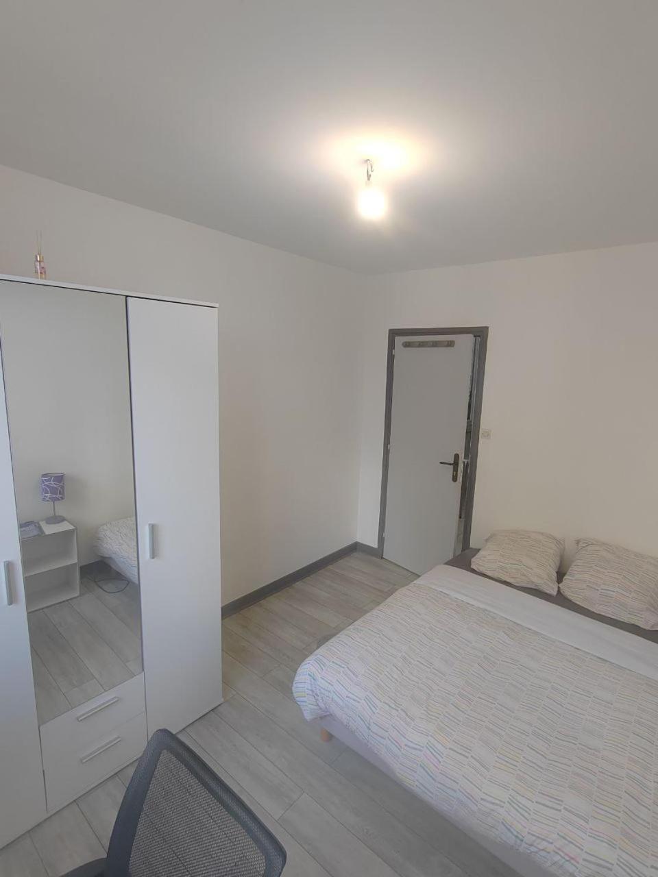Une Chambre Dans Appartement Partage, Grenoble A 8 Min Du Centre-Ville ภายนอก รูปภาพ